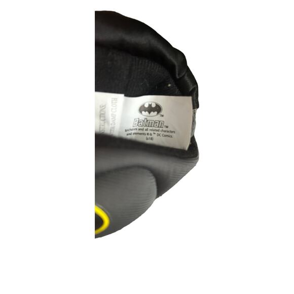 Kid's Batman Booties Size Small (5-6) Cape Winter Boots - Picture 6 of 7